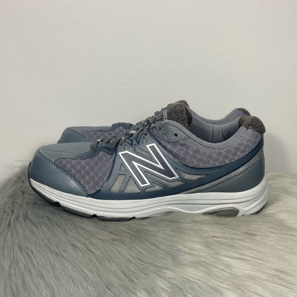 New Balance 847 V2 Women Running Shoes